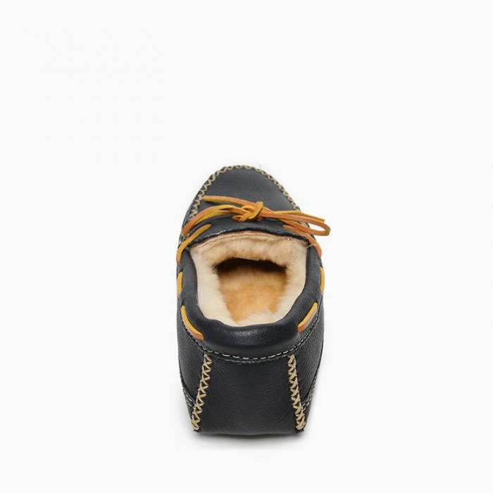 MINNETONKA MEN'S SHEEPSKIN LINED MOOSE SLIPPER 4 MINNETONKA MEN'S SHEEPSKIN LINED MOOSE SLIPPER - Image 4