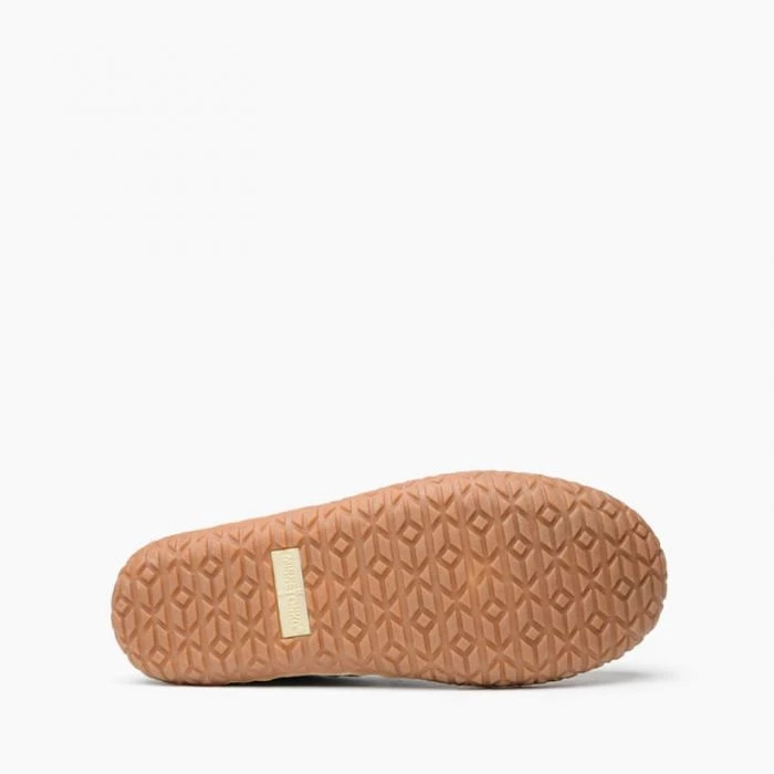 MINNETONKA MEN'S TILDEN SLIPPER MOCCASIN IN GREY 5 MINNETONKA MEN'S TILDEN SLIPPER MOCCASIN IN GREY - Image 5