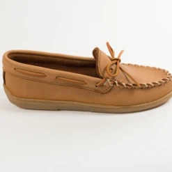 MINNETONKA MEN'S 890 MOOSEHIDE CLASSIC MOCCASIN IN NATURAL