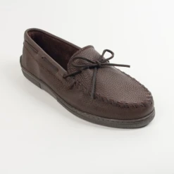 MINNETONKA MEN'S 892 MOOSEHIDE CLASSIC MOCCASIN IN CHOCOLATE