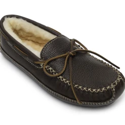 MINNETONKA MEN'S SHEEPSKIN LINED MOOSE SLIPPER