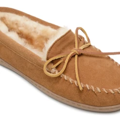 MINNETONKA WOMEN'S SHEEPSKIN HARDSOLE MOC SLIPPER