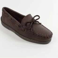 Minnetonka Women's 492 Moosehide Classic In Chocolate