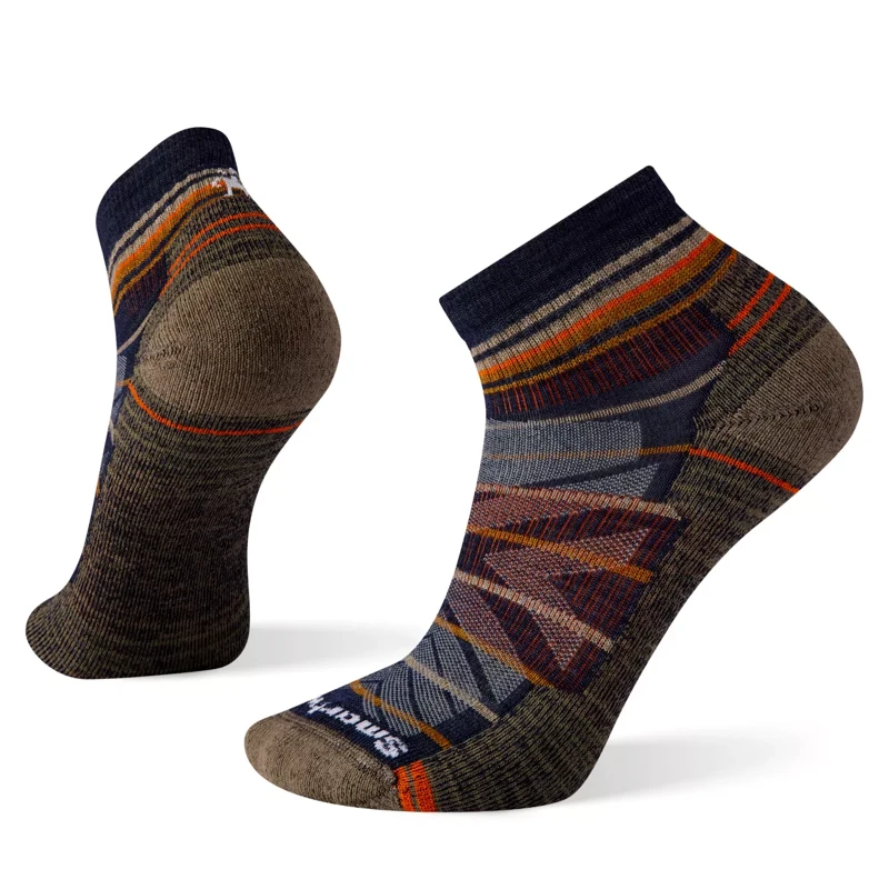 SMARTWOOL Men's Hike Light Cushion Pattern Ankle Socks 1 SMARTWOOL Men's Hike Light Cushion Pattern Ankle Socks